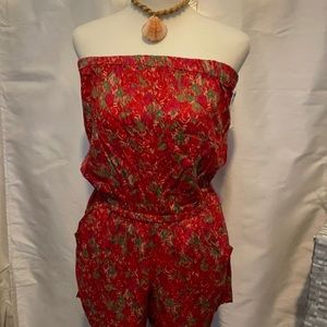 Angie Small Strapless short jumper